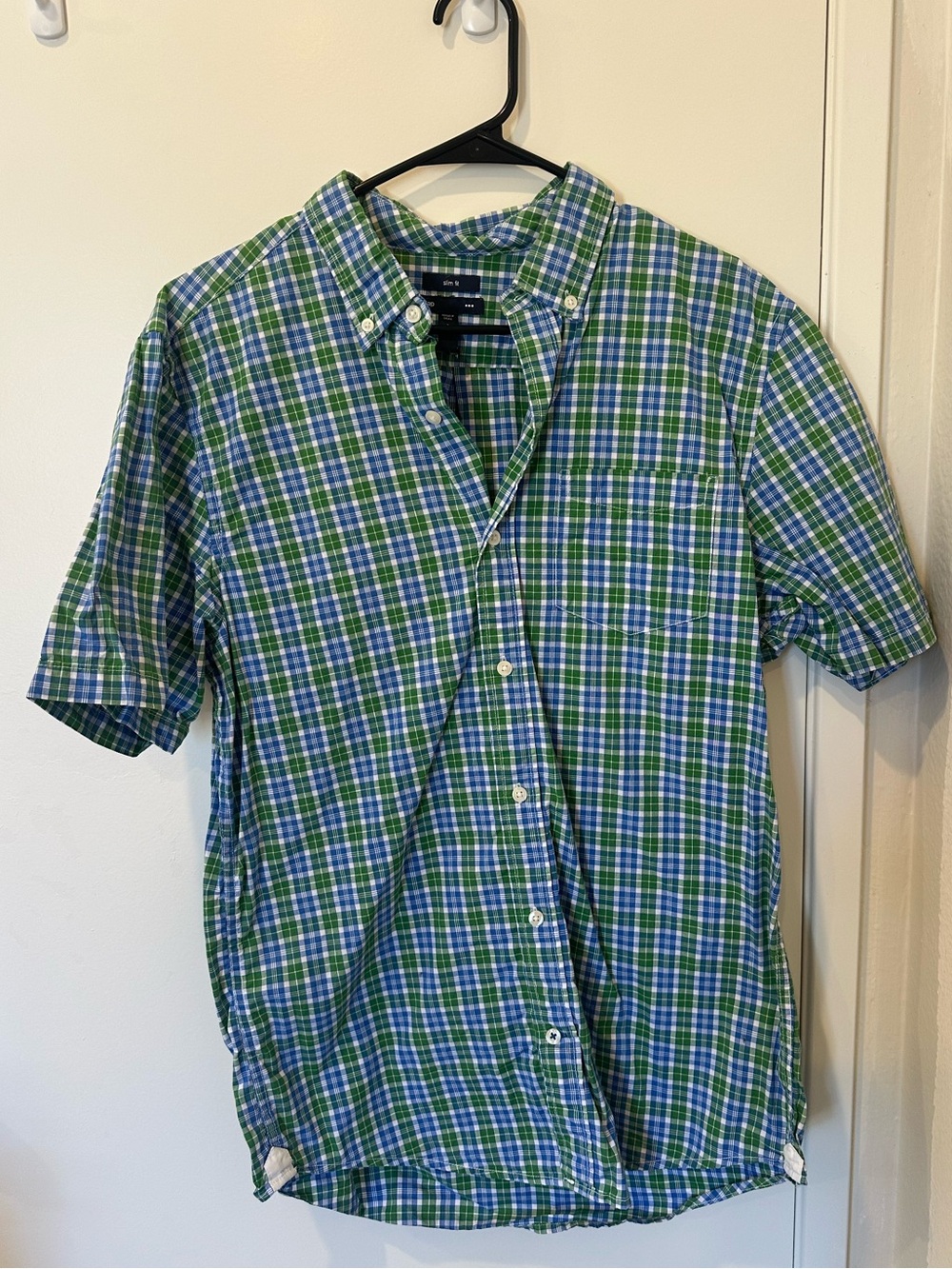 Gap Short-Sleeve Button-Down Plaid Shirt in Green & Blue